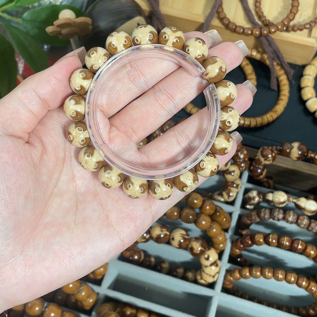 紫金鼠手串11.9水豚三叶草圆珠半实心