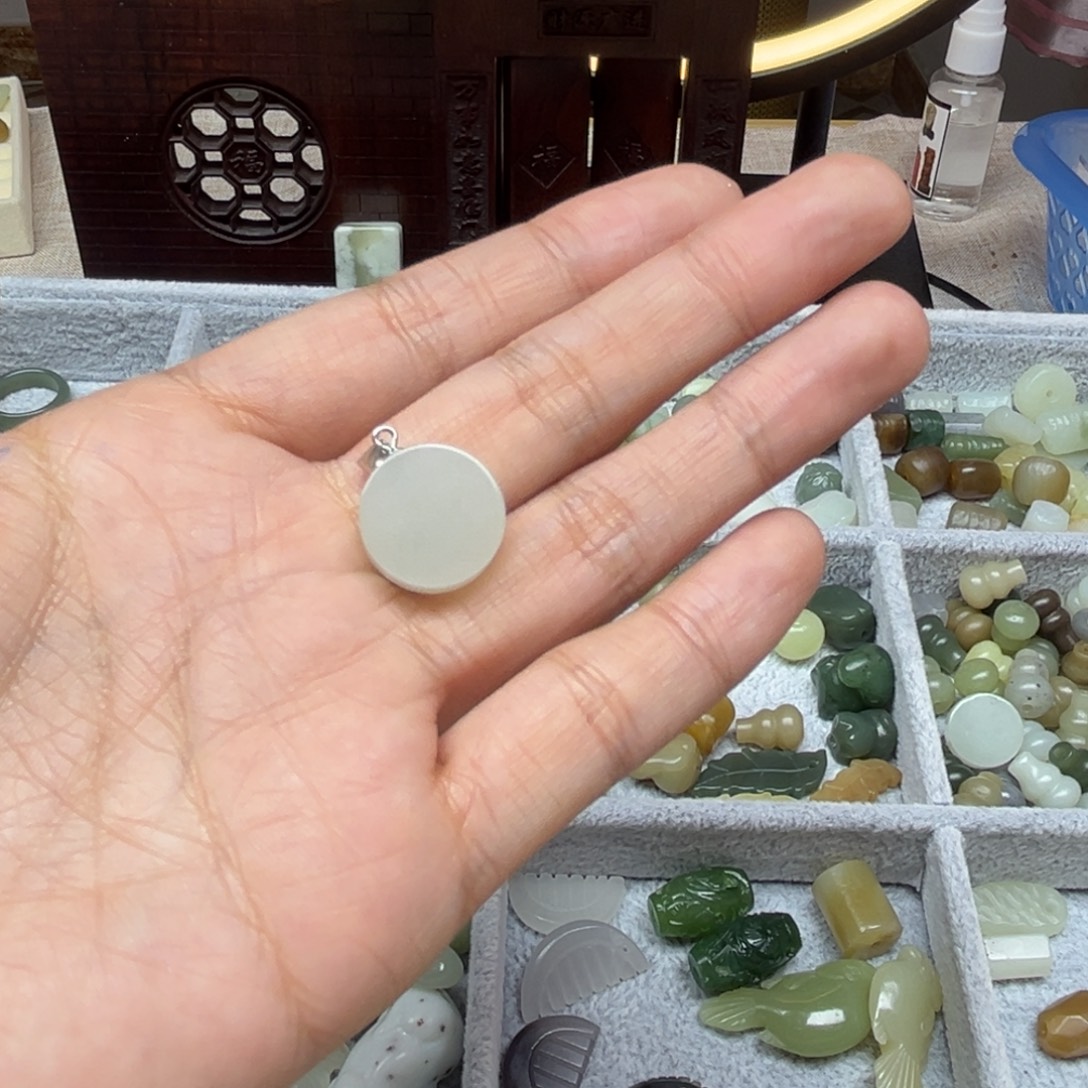 灵***和田玉未镶嵌珠宝半成品