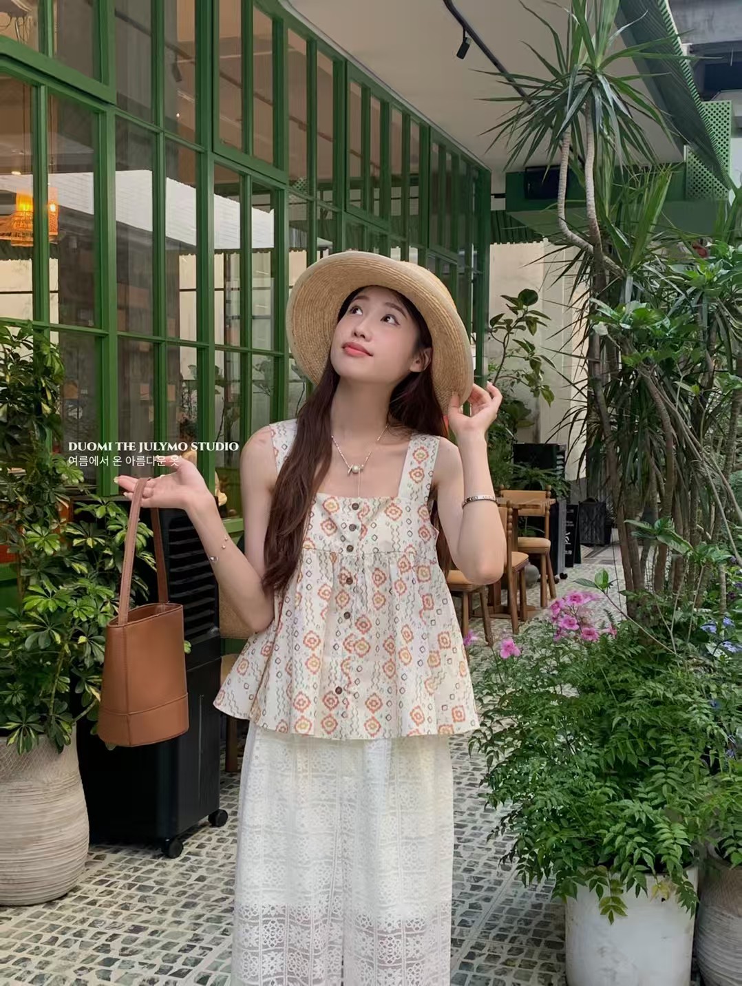 【DUOMI】夏季新款百搭时尚小众设计感吊带上衣Q60518