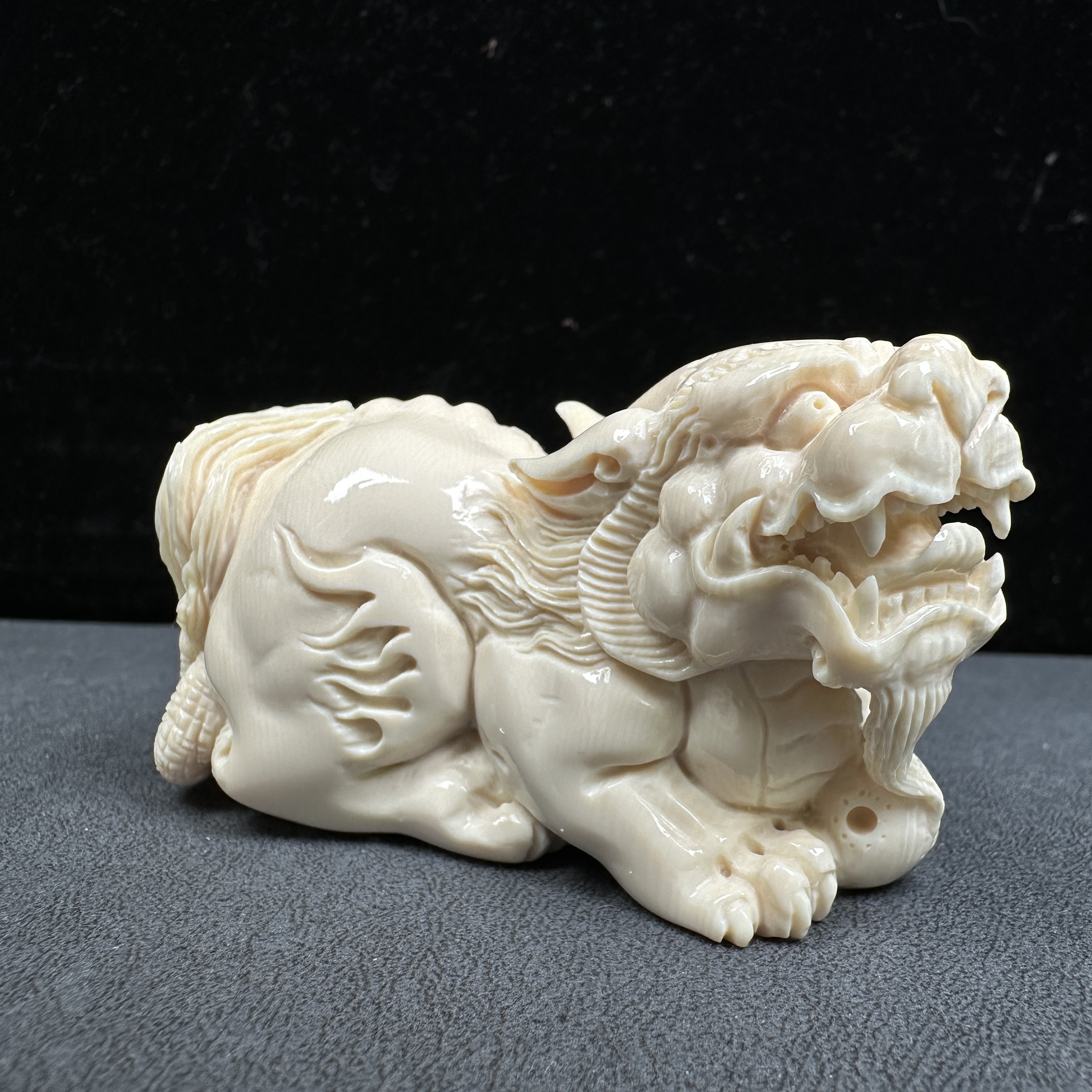 K9473天然猛犸牙貔貅雕刻件76×40×30mm支持复检 假一罚四