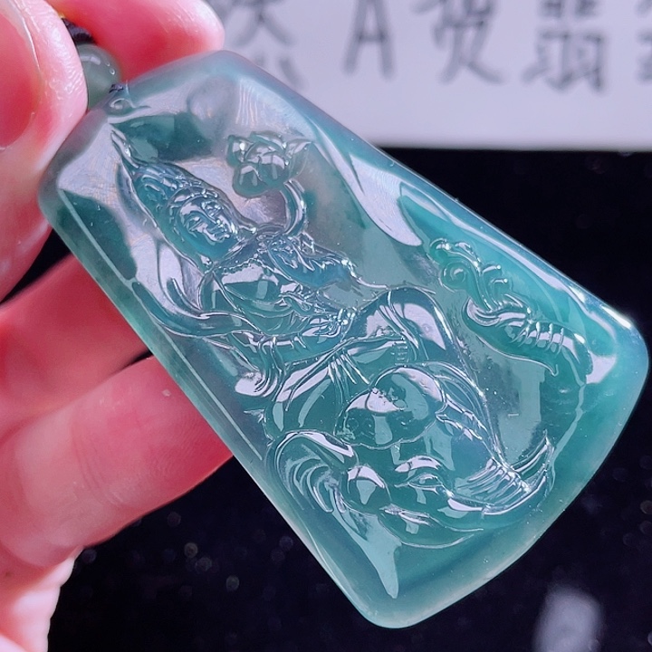 翡翠颈饰未镶嵌99999999999