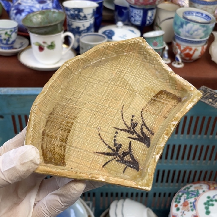 陶他家瓷器真美…开播了