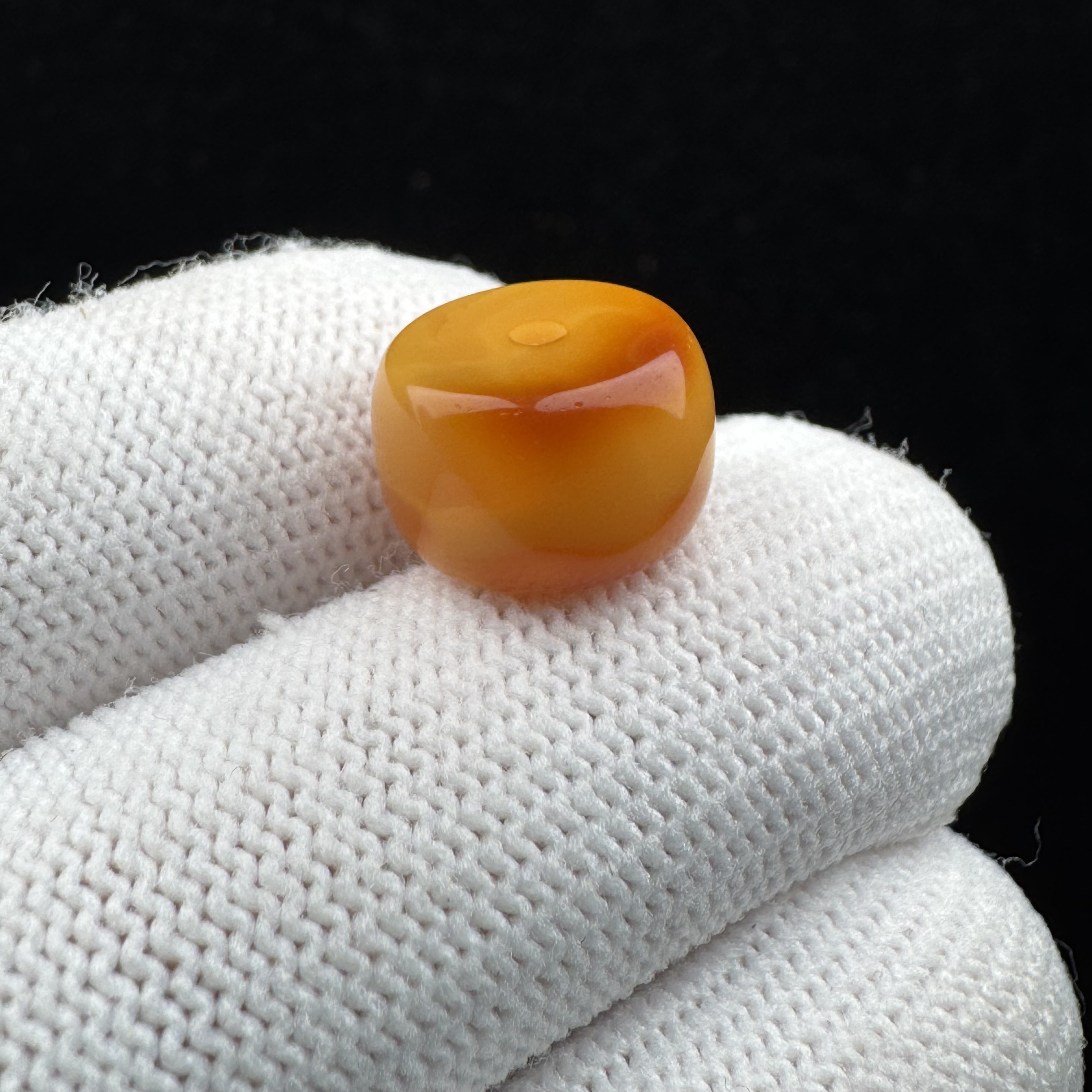 M4166天然蜜蜡 老蜡墩子13.1*8.3mm原矿蜜蜡