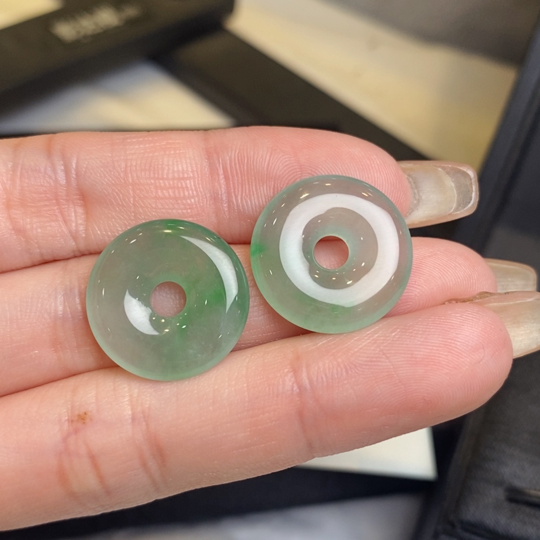 翡翠耳饰未镶嵌甜甜圈