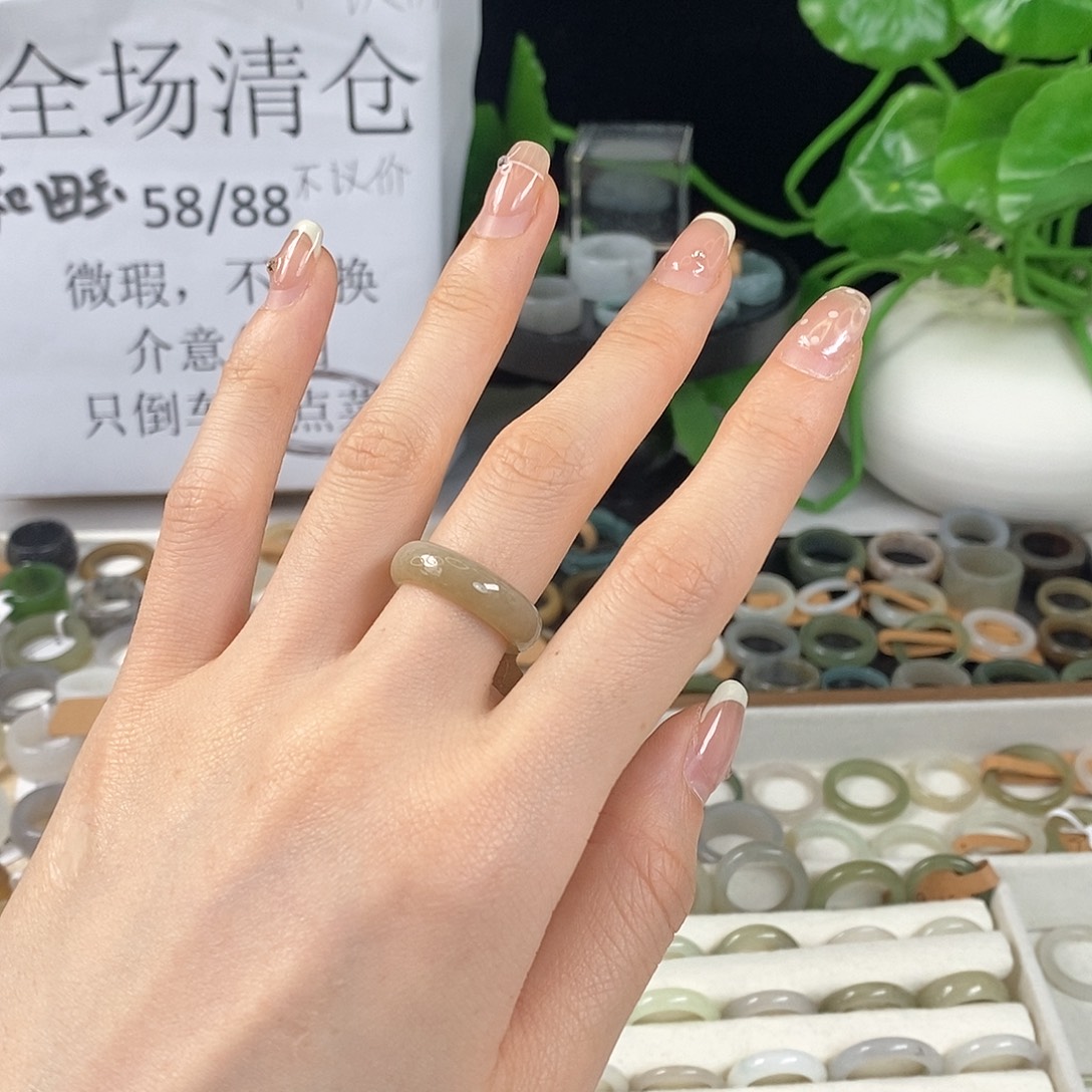 和田玉戒指未镶嵌z165蜂蜜水轮胎16.7不退换
