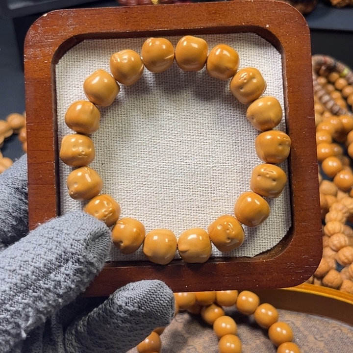 猴头核桃手串全品龙岩雕刻小浣熊