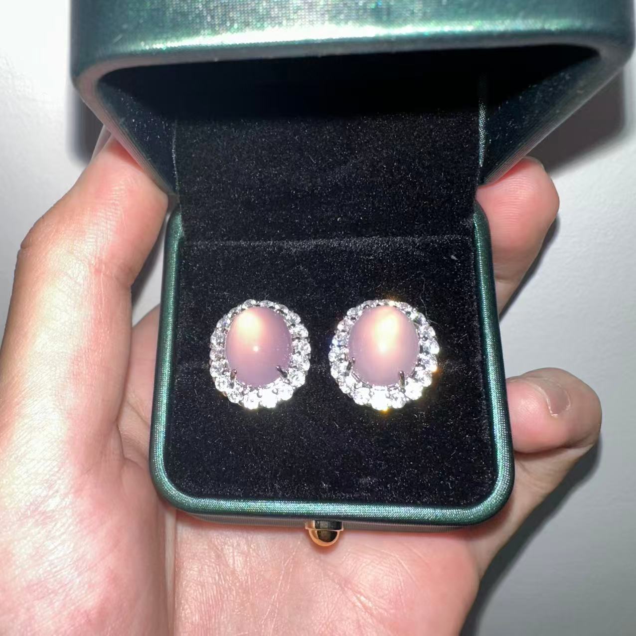 棉球专拍链接 天然玉石耳钉粉shp00073