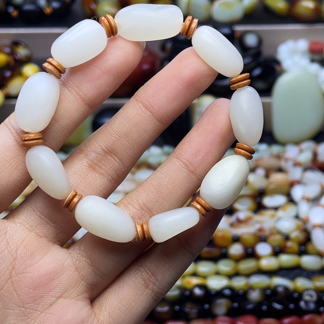 和田玉未镶嵌手链