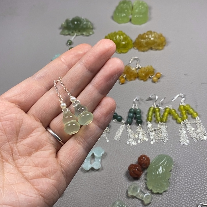 蛇纹石玉未镶嵌挂件耳饰耳环项链