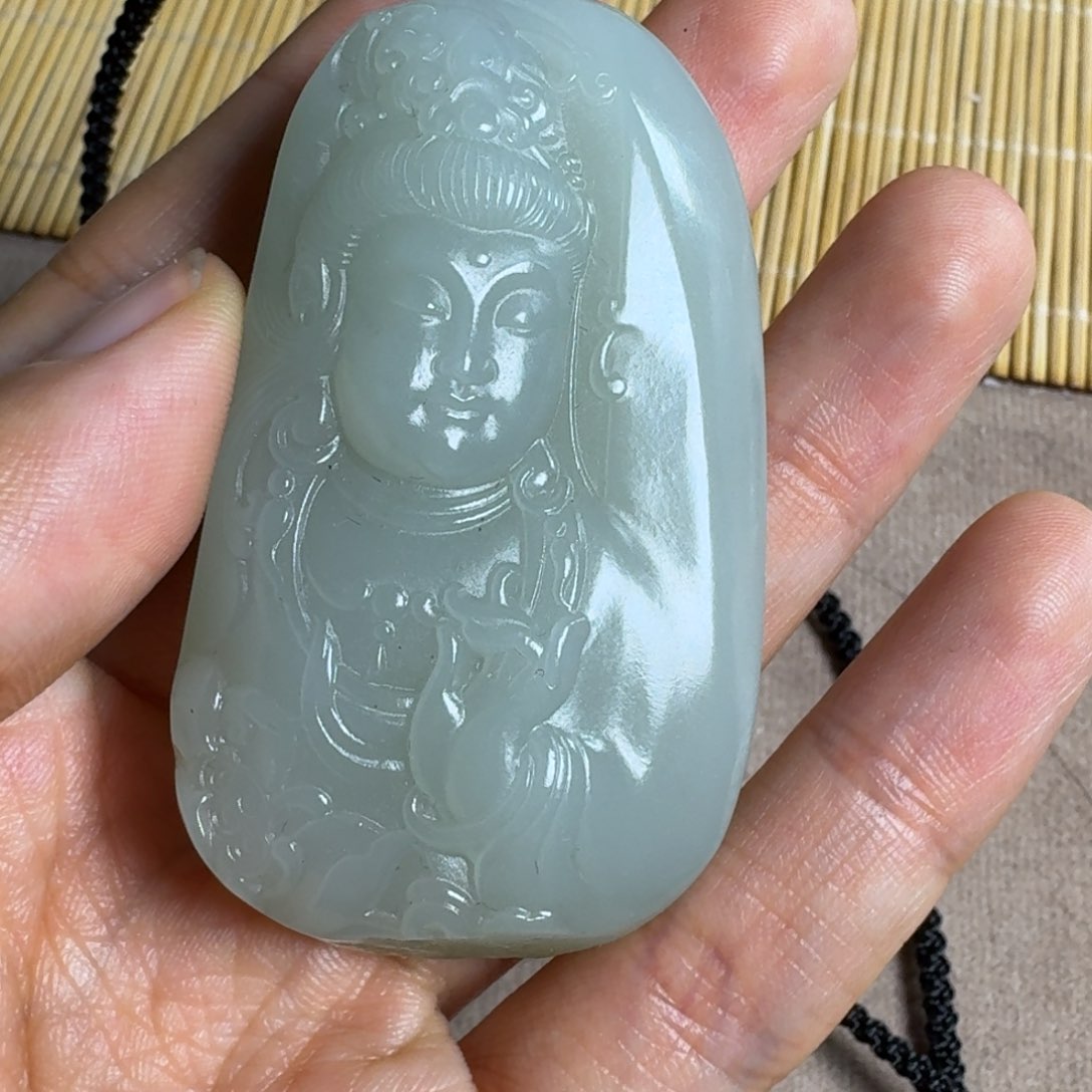 和田玉（糖玉）颈饰未镶嵌