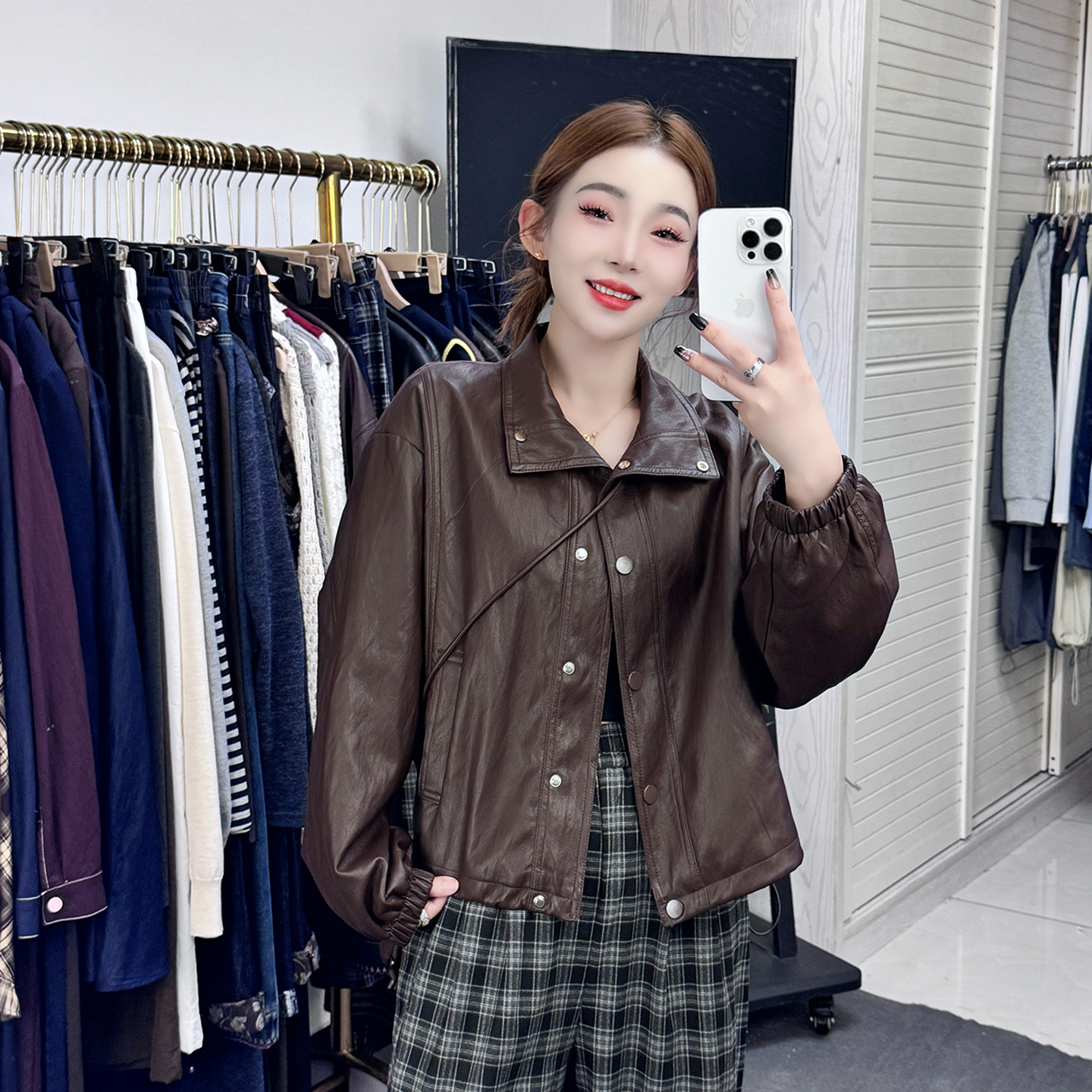 时尚休闲皮衣外套女2025秋季新款高级感气质减龄配挎包皮夹克上衣