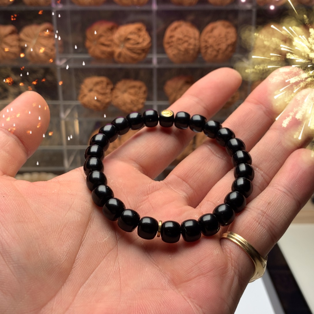 小***，桃核吊坠椰蒂666888