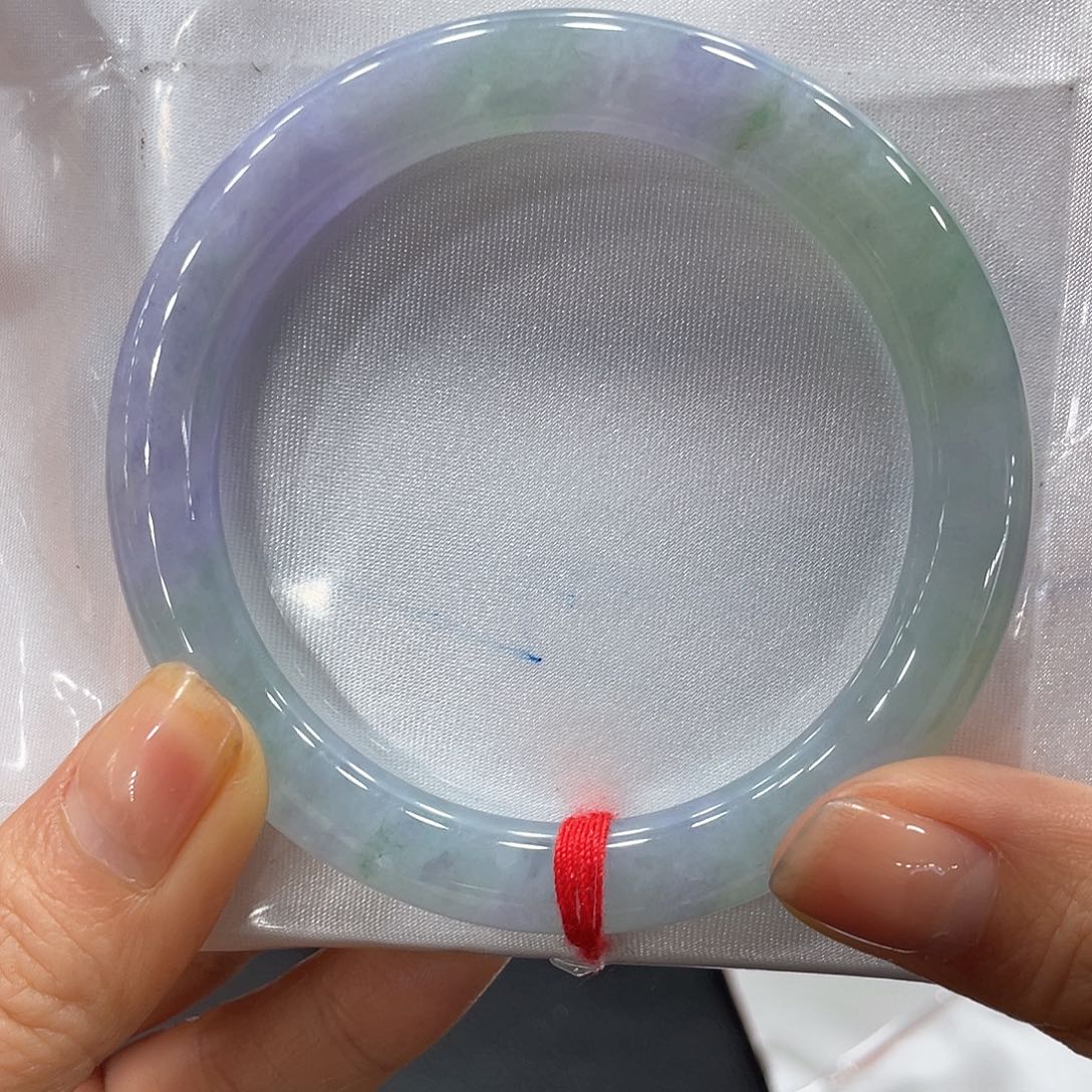 翡翠手镯未镶嵌翡翠手镯