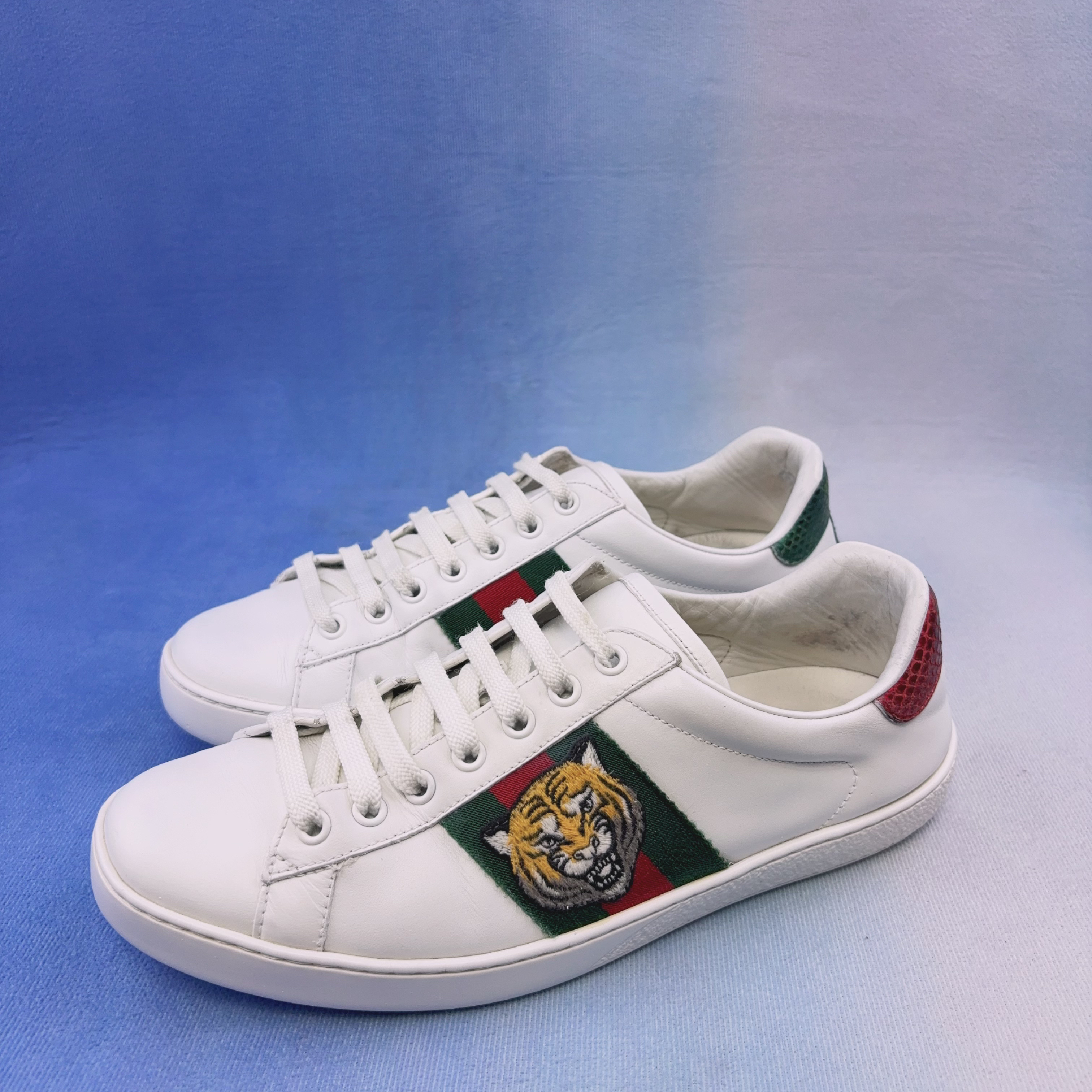 95新 GUCCI/古驰 40码/ACE系列 经典虎头刺绣 时尚休闲板鞋