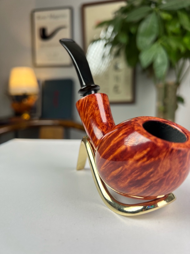 大弯蛋斗型光面石楠木手工烟斗满火焰纹