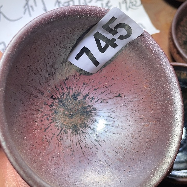 陶瓷马克杯一片漆黑……不