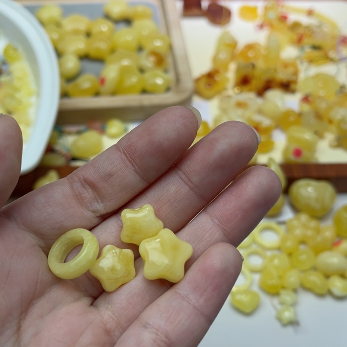 【闪购商品】蜜蜡裸石未镶嵌风****1配饰