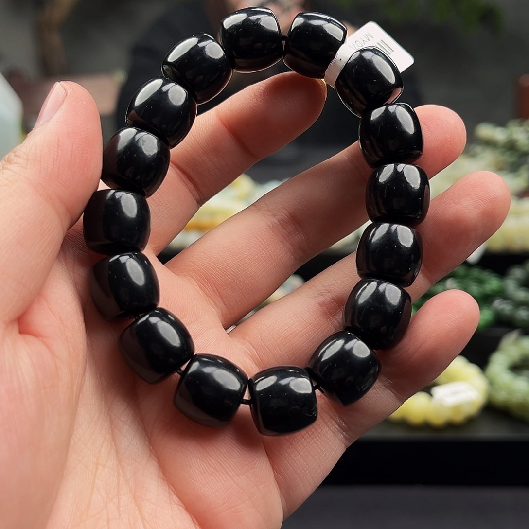 和田玉手串未镶嵌