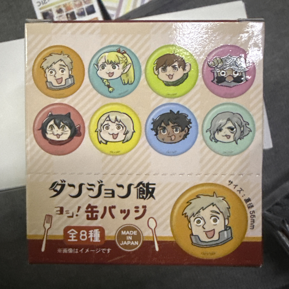 迷宫饭抽象场贩吧唧相卡特典集章卡徽章动漫周边