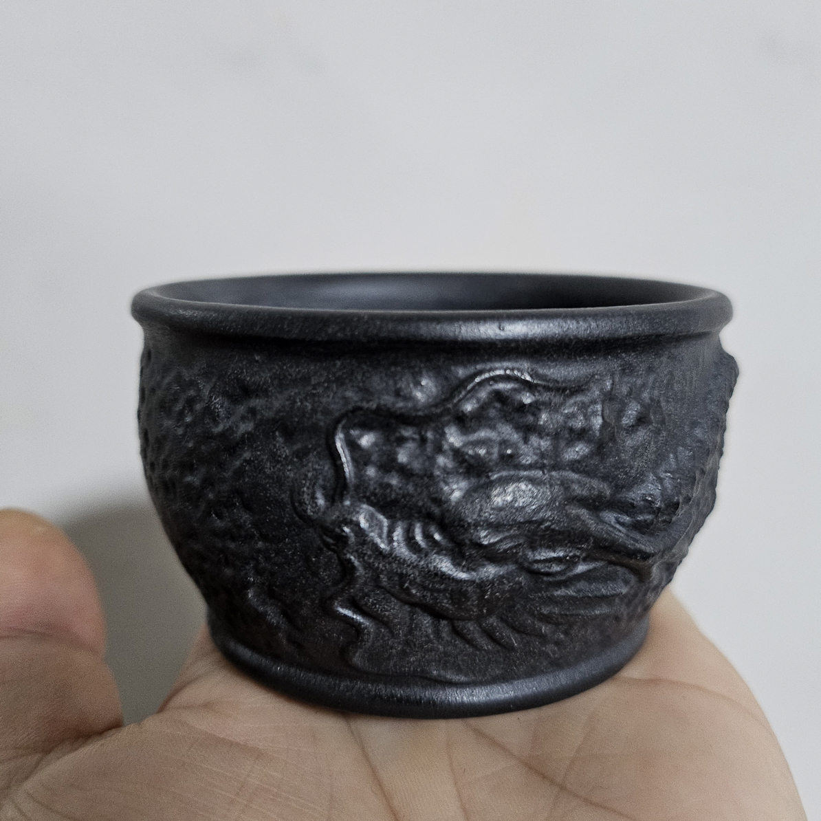 宜兴高档紫砂浮雕盘龙杯紫砂茶具茶杯品茗杯功夫茶杯