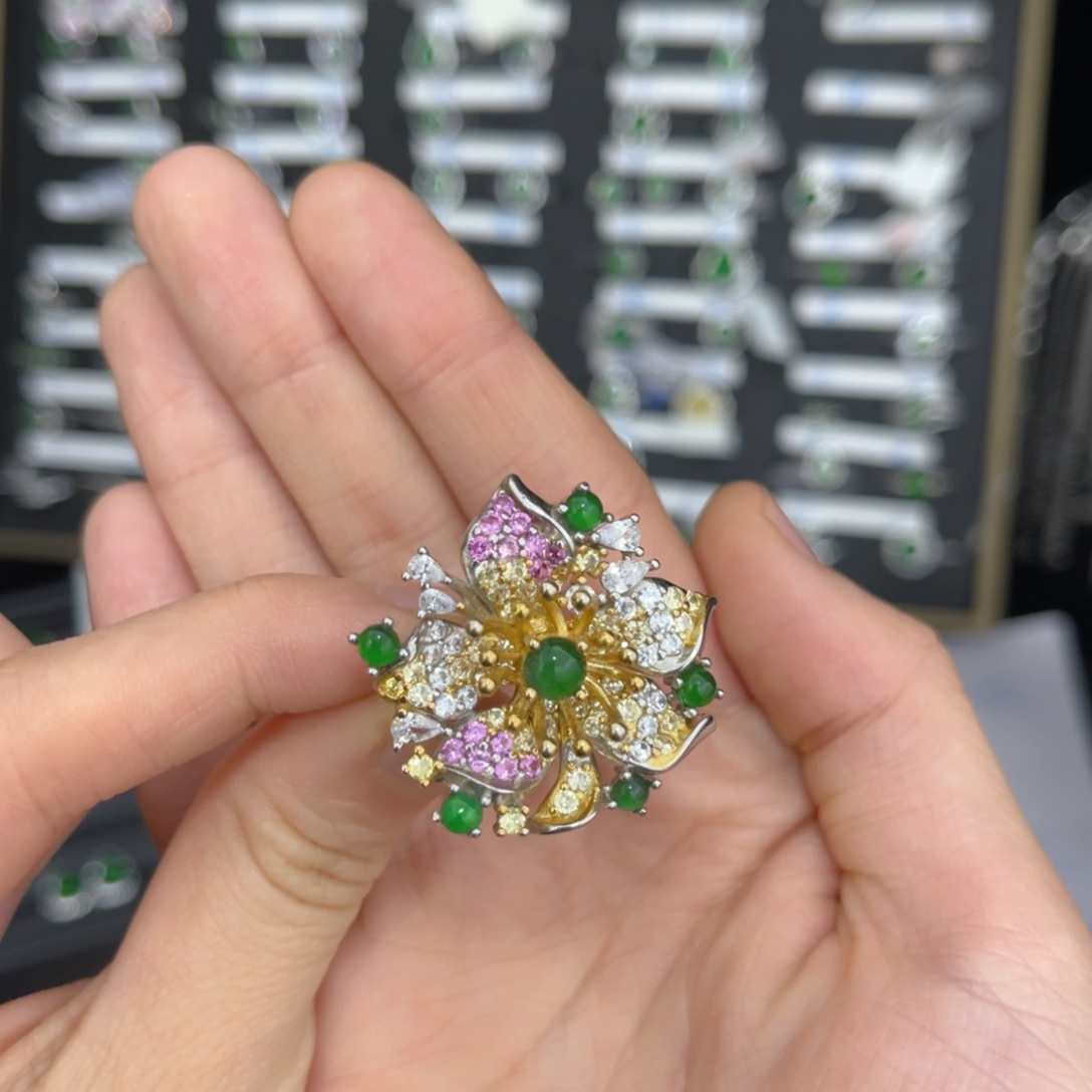 翡翠戒指银S925镶嵌翡翠戒指