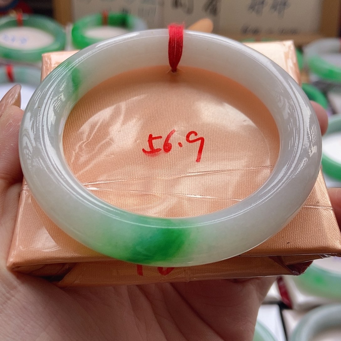 未镶嵌手镯翡翠21号