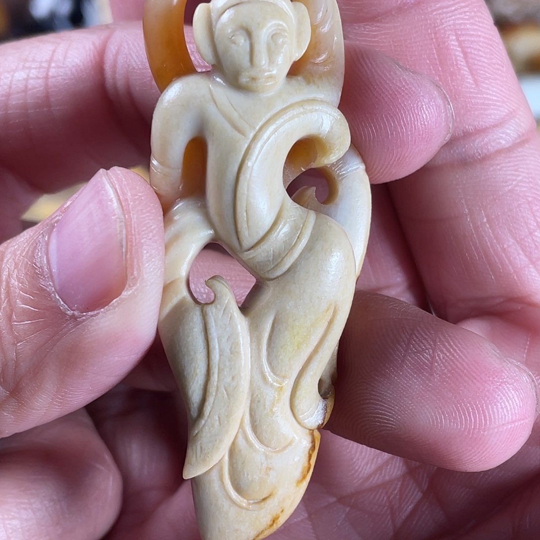 和田玉颈饰未镶嵌东*