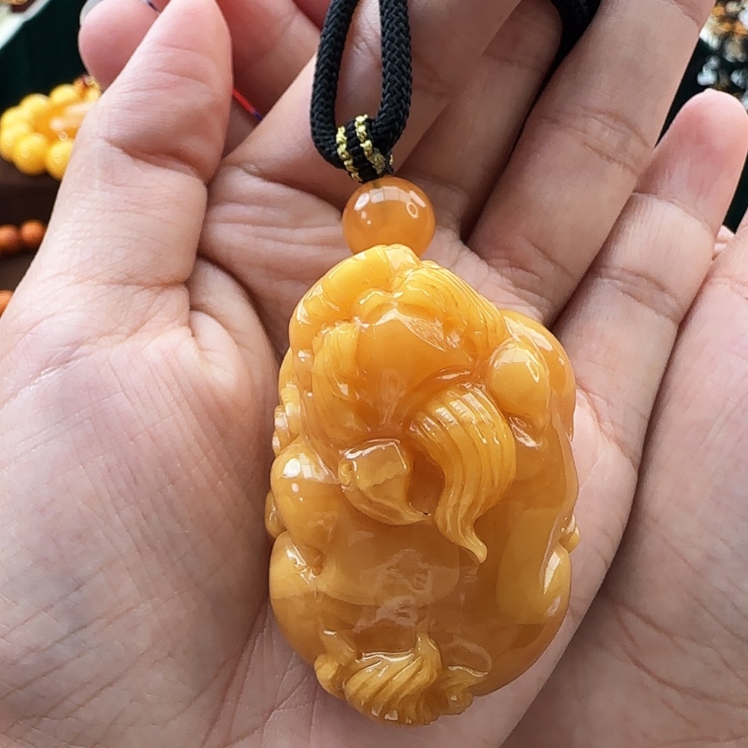 琥珀颈饰未镶嵌吊坠