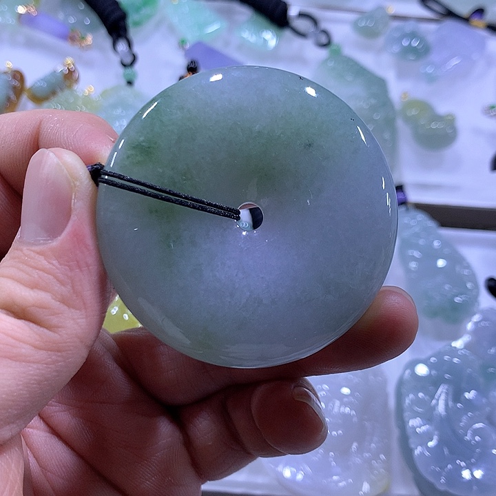 翡翠颈饰未镶嵌天然翡翠A货吊坠