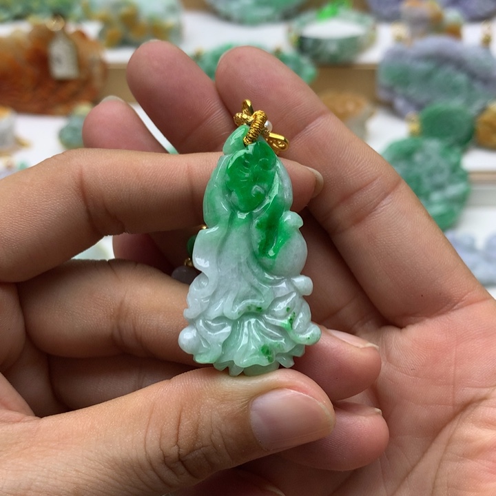 颈饰未镶嵌翡翠翡翠