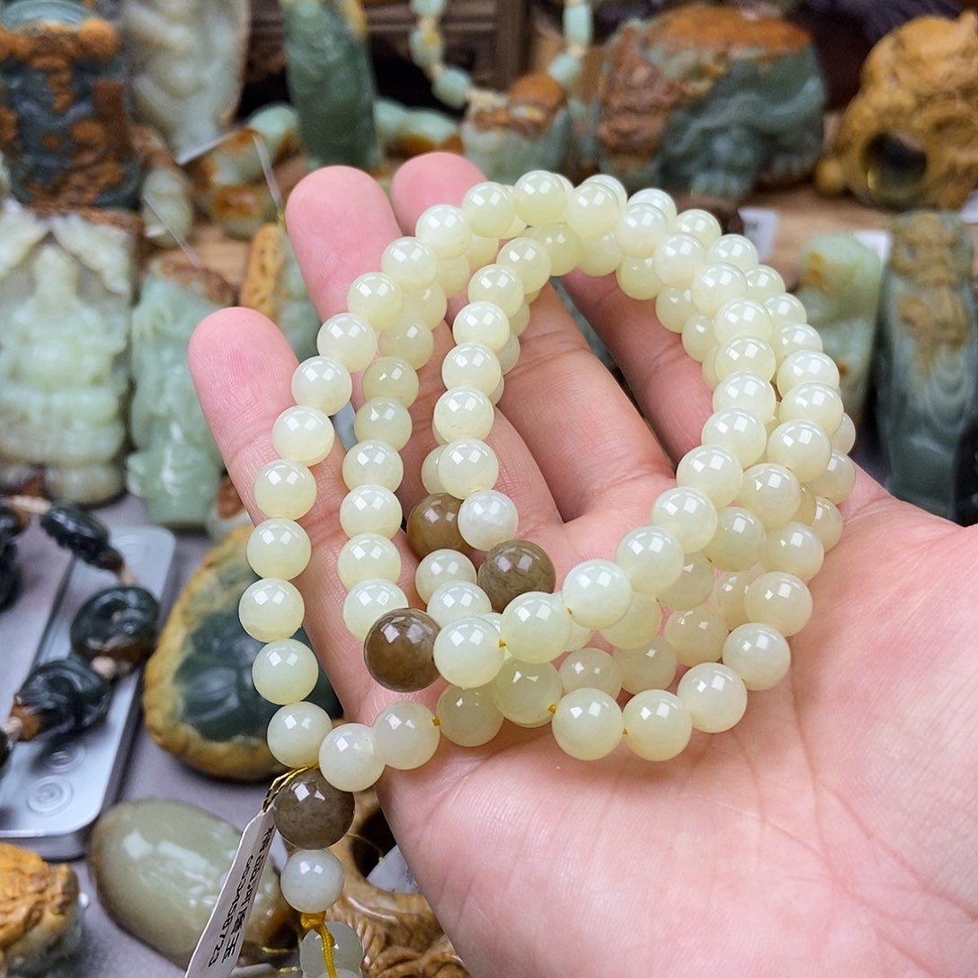 岫岩老玉（透闪石质玉）手串未镶嵌