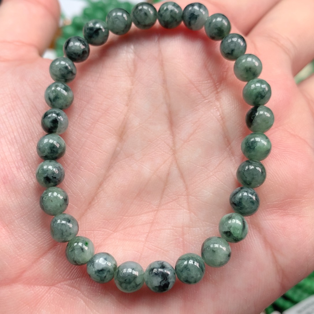 翡翠手链未镶嵌翡翠