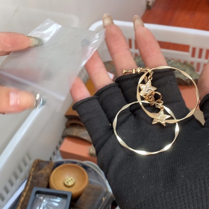 初遇见过节也不放假嘻嘻