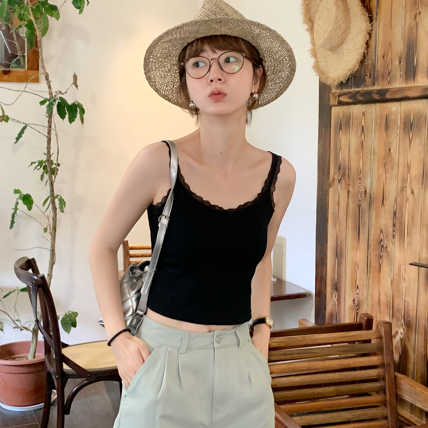 【新品】【穿搭日常】FS505S038花瓣蕾丝吊带