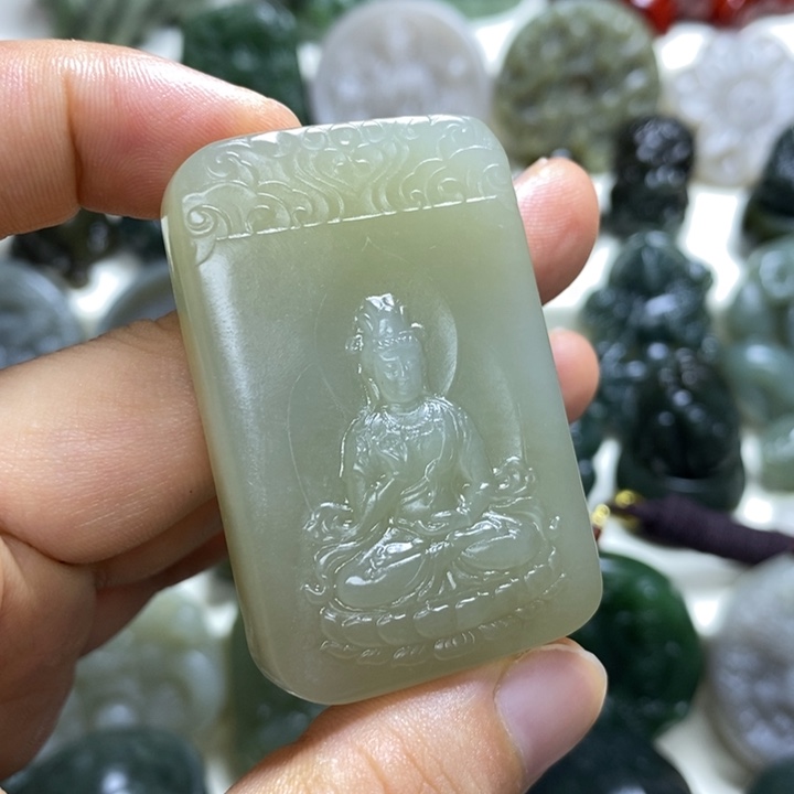 和田玉未镶嵌颈饰