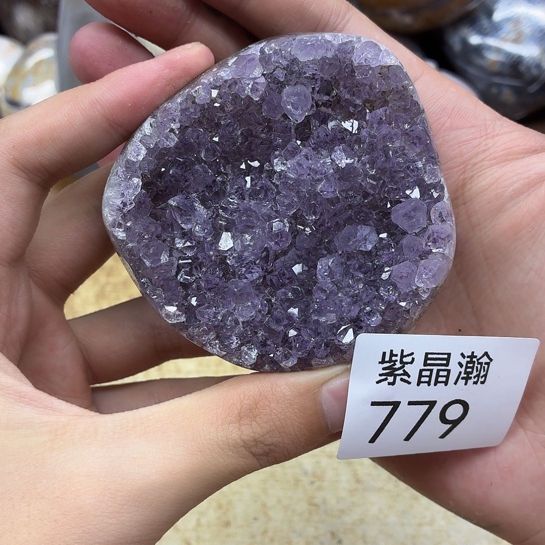 未镶嵌水晶大型摆件（非配饰）