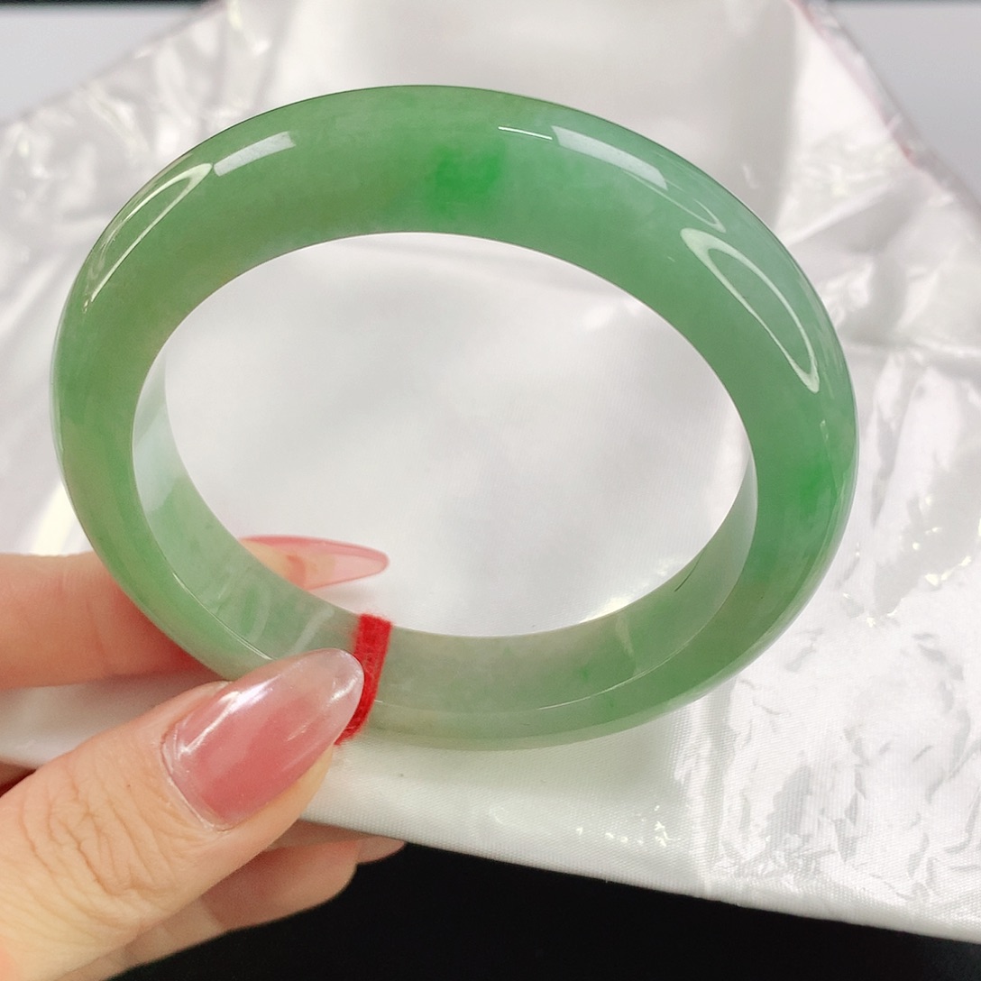 翡翠未镶嵌手镯249翡翠