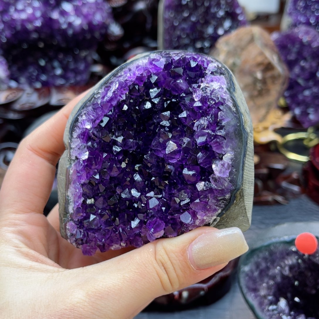 紫晶大型摆件（非配饰）未镶嵌酒*子