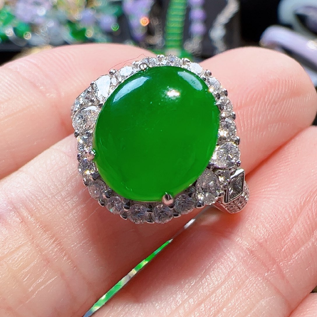 翡翠戒指18K金镶嵌签收后24小时鉴赏期