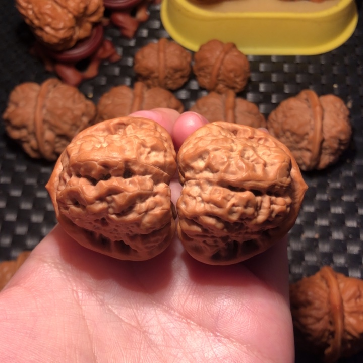 把件文玩核桃40四开八腿小掐腰
