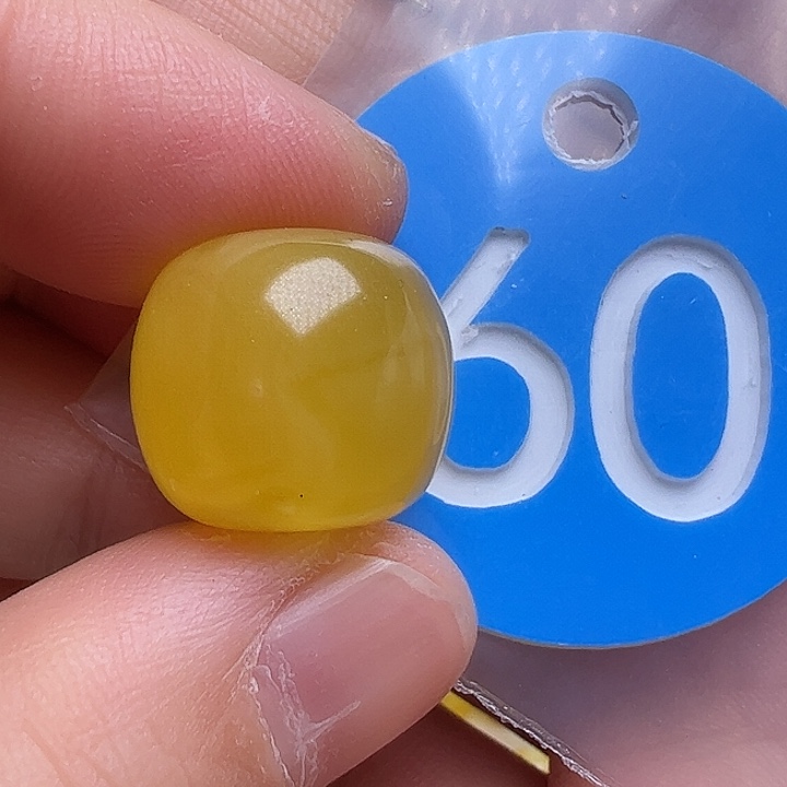 蜜蜡未镶嵌珠宝奇石15m m