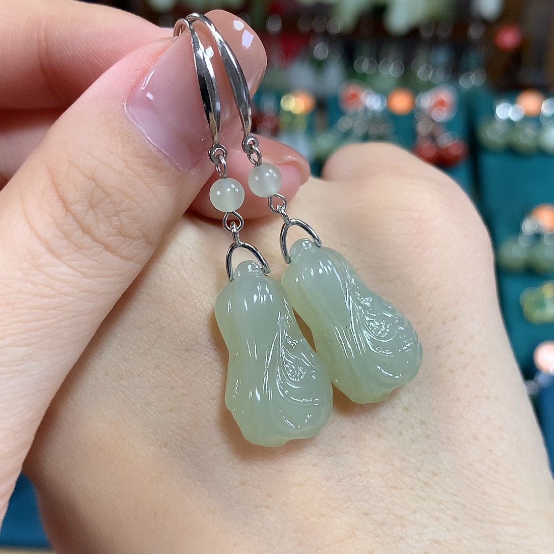 和田玉银S925镶嵌耳饰大白菜卡21.5左右