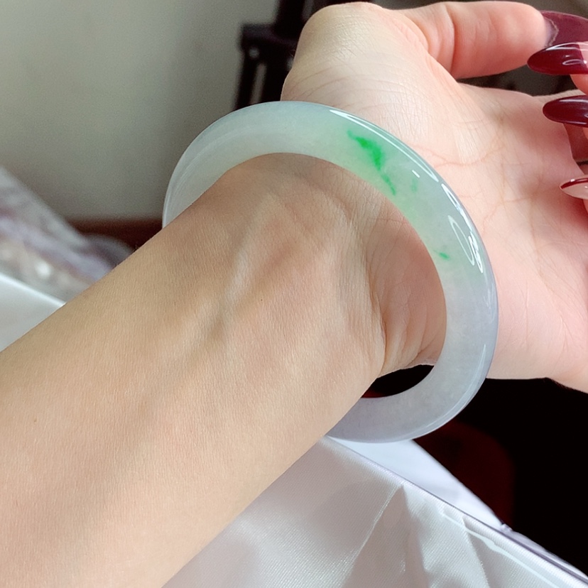 【闪购商品】翡翠手镯未镶嵌55.5 金丝绿 灵