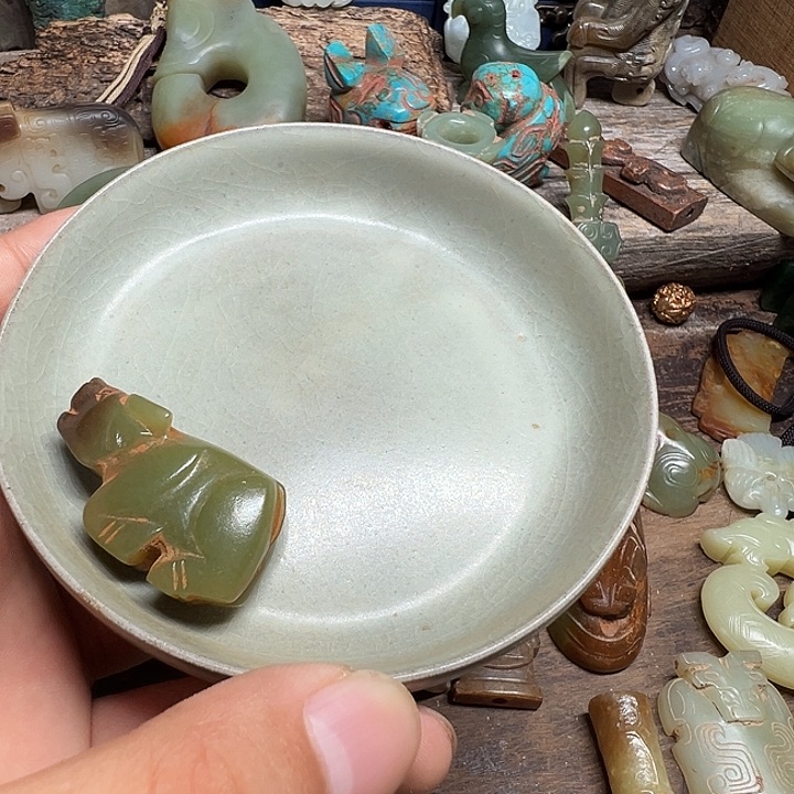 菩***圣绅士风度和气质的结合在其中显得