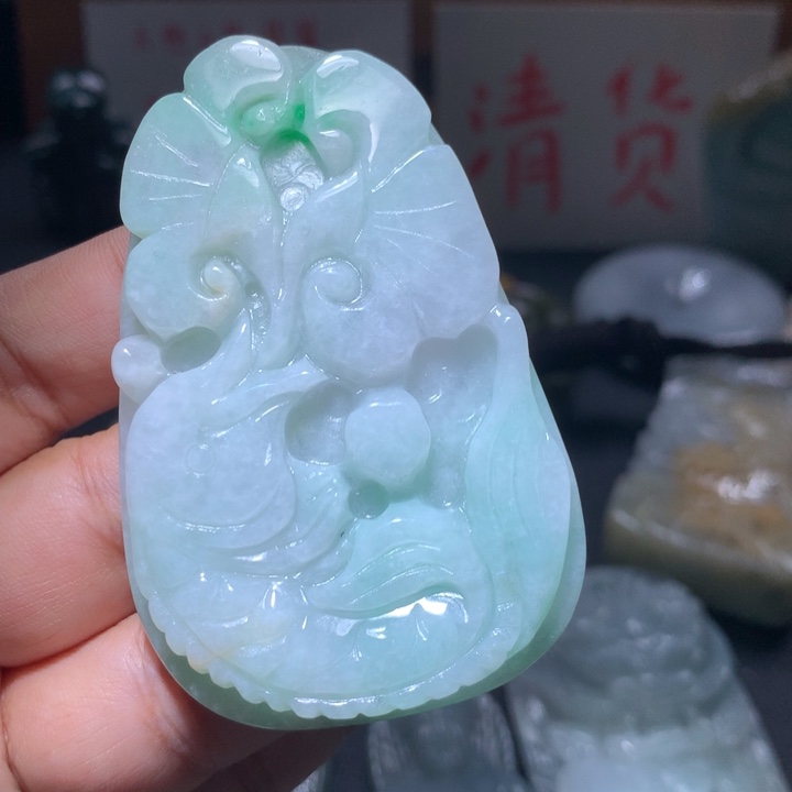 翡翠未镶嵌颈饰保真天然A货翡翠