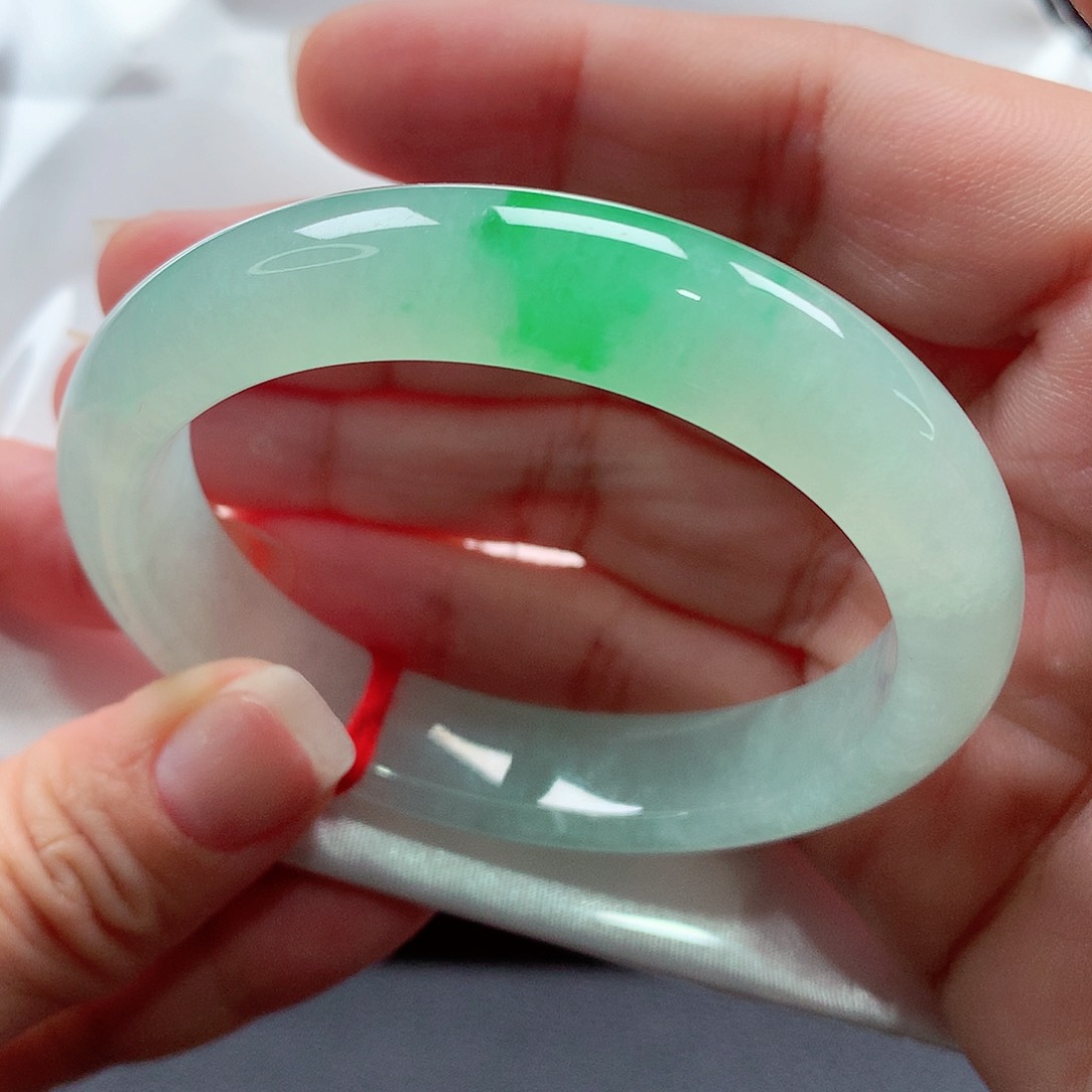 未镶嵌手镯（贵妃镯）翡翠103号，天然A货翡翠手镯