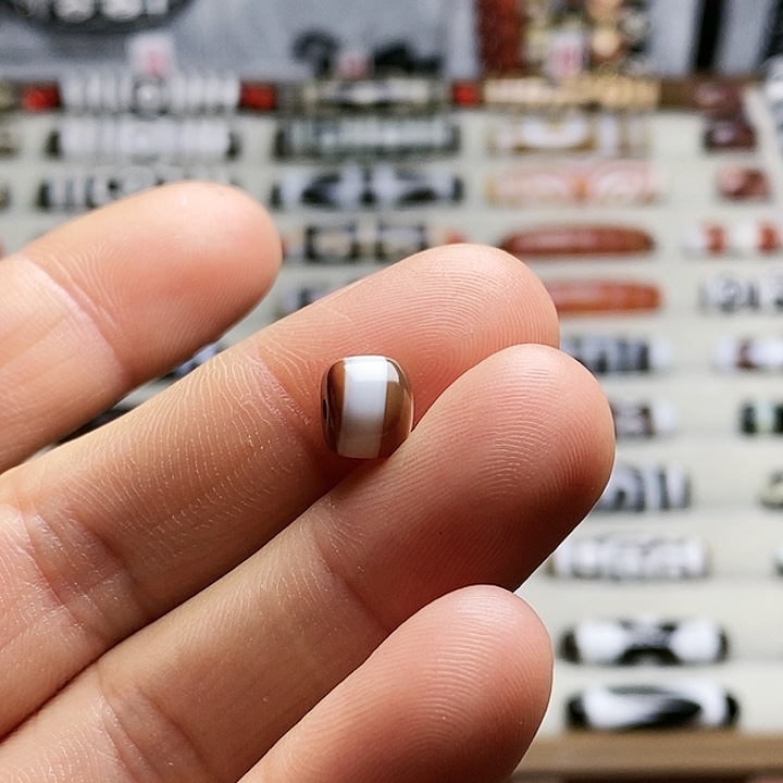玛瑙/玉髓颈饰未镶嵌大****皮