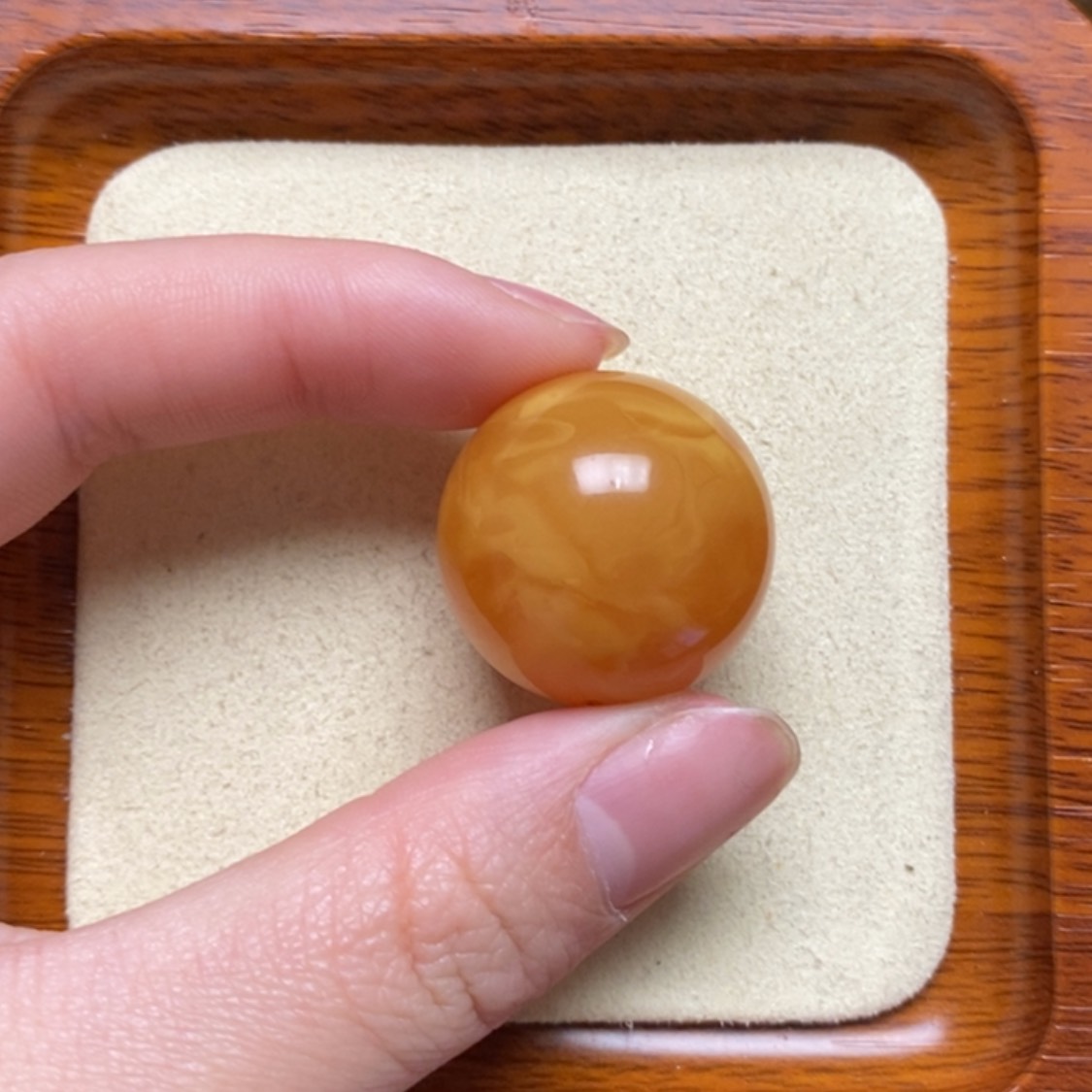 【闪购商品】蜜蜡裸石未镶嵌单珠