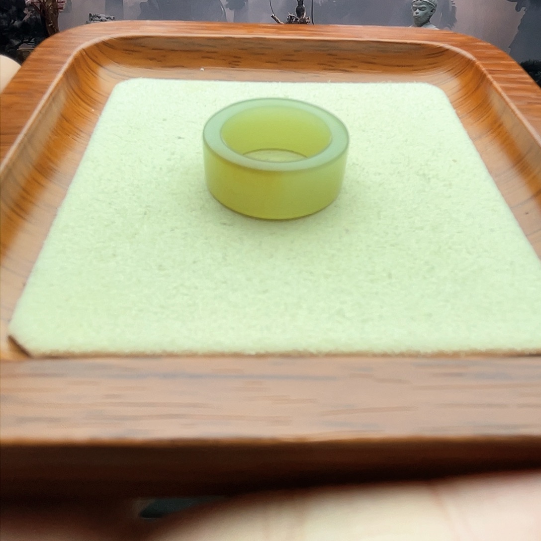 和田玉戒指未镶嵌、****?糖直切12-13号