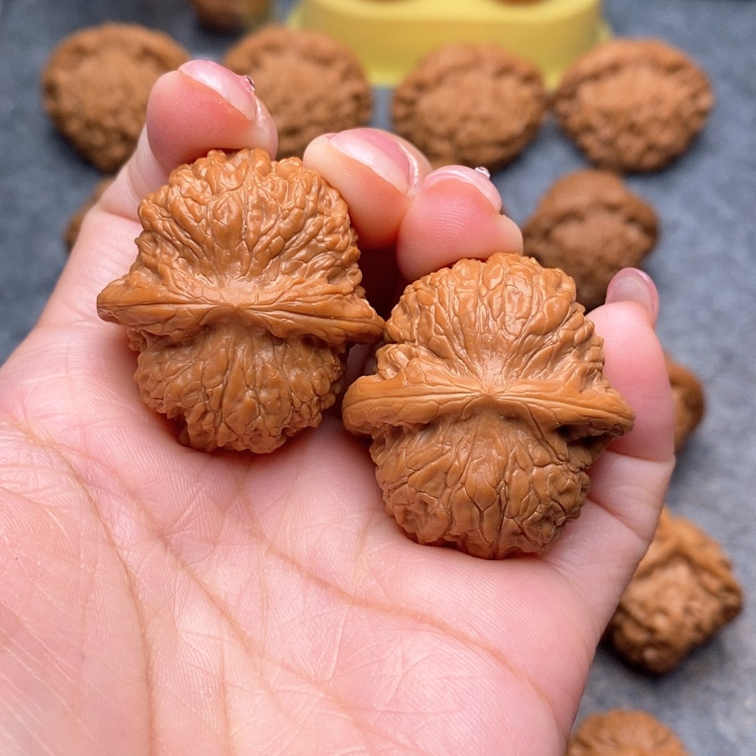 文玩核桃把件精品特价血麒麟35